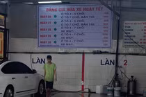 Giá rửa ôtô cuối năm tăng vọt, có nơi lên đến 300.000 đồng/xe