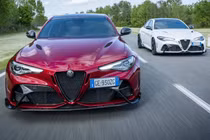Siêu sedan Alfa Romeo Giulia GTA và GTAm bán ra từ 4,9 tỷ đồng