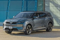 VinFast VF9 "lộ hàng" tại Việt Nam, bán ra từ 1,443 tỷ đồng