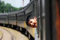 Kể chuyện ảnh tuổi thơ thế giới nhọ nhem 