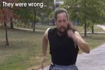 Khâm phục hình ảnh người lính dù 15 năm vượt lên số phận