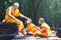 Chỉ 1 nắm muối, thiền sư đã giúp đồ đệ của mình buông bỏ được phiền não