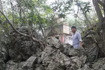 Chuyện kỳ bí về chùa Trinh Tiết và hòn đá "tự lớn" ở Hà Nam