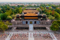 Vì sao cổng chính Hoàng thành Huế gọi là Ngọ Môn?