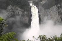 Bí ẩn thác nước nghìn năm tuổi đột ngột biến mất