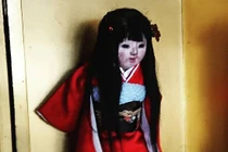 Kỳ bí "búp bê ma ám" ở Nhật Bản liên tục mọc tóc