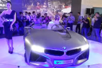 Điểm mặt xế sang BMW đang "đại náo" Royal City