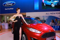 Đập hộp Ford Fiesta phiên bản mới 100%