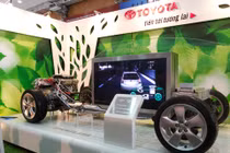 Cận cảnh xe Toyota được “mổ xẻ“