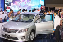 Có “thần dược”, thị trường ô tô vẫn giảm nhẹ