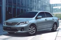 Tặng thẻ mua xăng cho khách mua xe Corolla Altis 