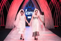 NTK Li Lam đưa đám cưới đồng tính lên sàn catwalk