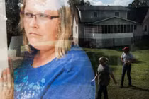 Người nghèo ở Mỹ bị bóc lột như thế nào?