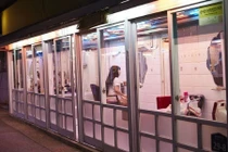 Đêm ở phố đèn đỏ nổi tiếng tại thủ đô Hàn Quốc