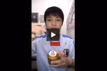 Kỳ thú mở lon bò húc không chạm nắp lon