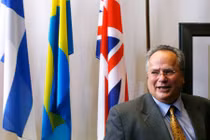 Ngoại trưởng Hy Lạp: EU phải dừng các hành động chống Nga