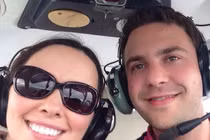 Tai nạn máy bay, cặp vợ chồng mới cưới tử nạn 