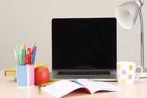 Thay đổi đến bất ngờ trong phòng làm việc 35 năm qua