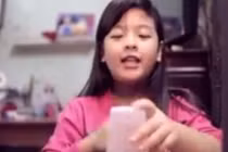 Ái nữ NSƯT Chiều Xuân gây sốt với clip “cup song“