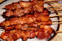 Tiết lộ bí quyết làm món thịt xiên nướng ngon hảo hạng