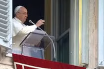 Giáo hoàng nguyện cầu cho nạn nhân máy bay AirAsia mất tích 