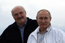 Chân dung Tổng thống tuyên bố: "Tấn công nước tôi như tấn công Nga"