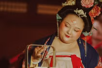 Sắc đẹp ngàn cân của cô gái hóa thân đại mỹ nhân Trung Quốc