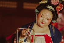 Sắc đẹp ngàn cân của cô gái hóa thân đại mỹ nhân Trung Quốc