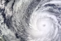 Kinh ngạc nhìn siêu bão Vongfong nhìn từ trạm vũ trụ