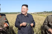 Ông Kim Jong Un hành động “lạ” sau đàm phán Mỹ-Triều đổ vỡ