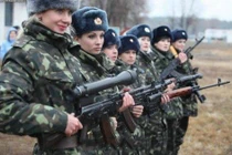 Xem nữ binh Ukraine chiến đấu trên tuyến lửa chống ly khai