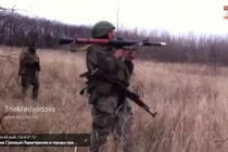 Xem ly khai Ukraine tấn công trạm kiểm soát quân đội