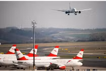 Máy bay quay đầu về nước chỉ vì … hỏng nhà vệ sinh