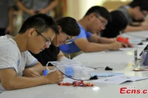 Đua nhau kết hôn trong Lễ tình nhân Trung Quốc