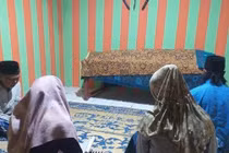 Tin con sẽ sống lại, bố mẹ làm điều đáng sợ suốt hai tháng