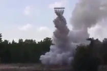 Màn bắn pháo hoa có một không hai thế giới