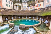 Điều huyền bí suốt nhiều thế kỷ về nguồn gốc suối thiêng ở Pháp 