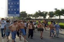 Vụ nổ Thiên Tân: Dân chúng hoảng loạn vì khí độc