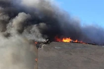 Video cứu hỏa Mỹ tận tình chữa cháy vụ máy bay rơi