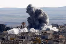 Mỹ và đồng minh không kích IS ác liệt