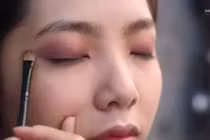 Mẹo trang điểm cho khuôn mặt thanh tú tự nhiên 