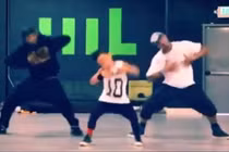 Thán phục màn nhảy hiphop cực đỉnh của cậu bé 8 tuổi