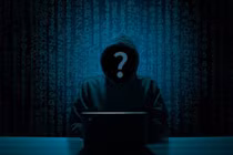 Sử dụng công nghệ nhân bản giọng nói, lấy trộm gần 800 tỷ đồng