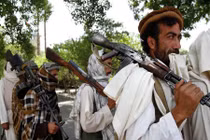 Phiến quân IS dùng tiền mua chuộc chiến binh Taliban
