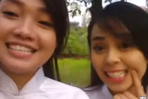 Gái xinh nhí nhảnh cover “Tình yêu màu nắng” tuyệt hay