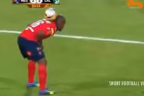 Màn câu giờ bá đạo nhất lịch sử bóng đá