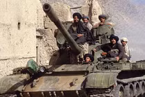 Taliban hoạt động mạnh trở lại, giết lính Afghanistan