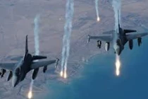 Ném bom Syria: Mỹ quảng bá F-22