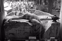 Khám phá "vẻ đẹp của sự vĩnh hằng" tại nghĩa trang đầy nghệ thuật