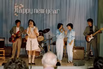 Nghe lại những ca khúc nhạc xuân bất hủ thập niên 90 